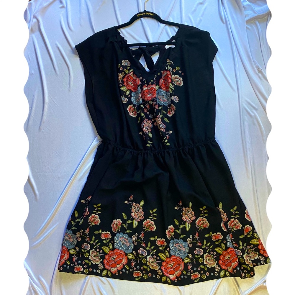 Lauren Conrad Black Floral Embroidery Skater Dress (XXL)